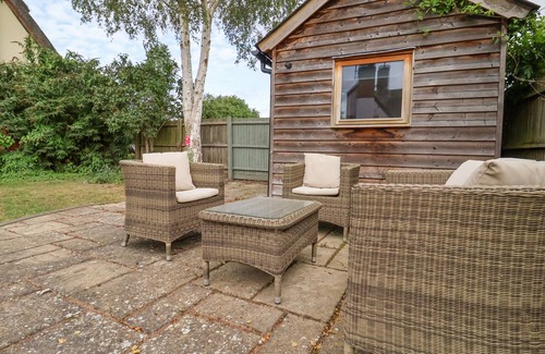 Cavendish Cottage | THE NOOK, pet friendly, character holiday cottage in Long Melford