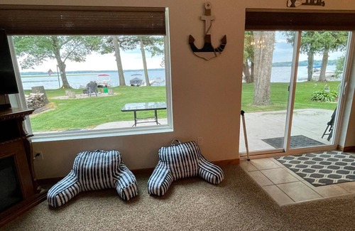 Wauksaukee House | The Noquebay Hideaway