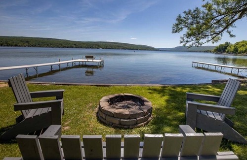 Town of Richmond Cottage | The North Star of Honeoye: Family Friendly, Great View of Honeoye Lake!
