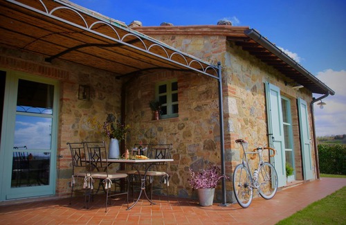 Torrita di Siena House | The Oak Tree House