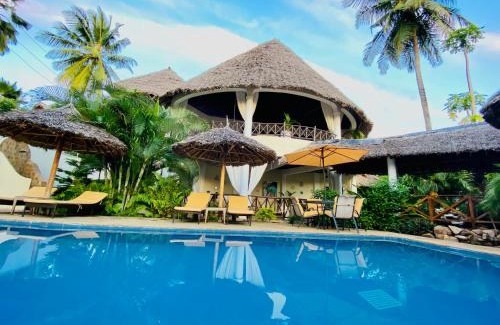 Galu Beach Villa | The Oasis Villa