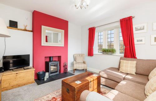 Ryde House | The Old Abbey Farmhouse - Stay at Quarr Abbey Monastery - Pet-Friendly Farmhouse with History & Countryside Views, surrounded by woodland & nature