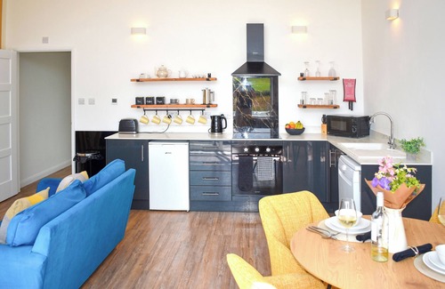 Thelbridge Cottage | The Old Hayloft - UK49680