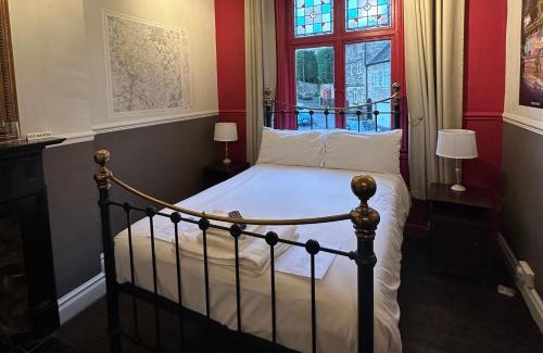 Ashover Hotel | The Old Poets' Corner