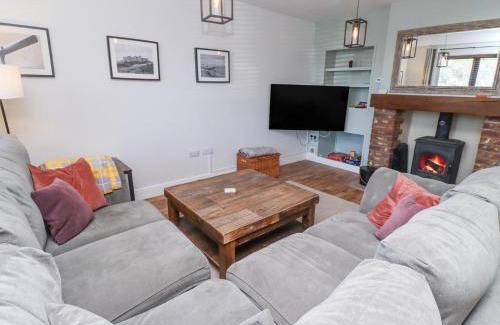 Lowick House | The Old School