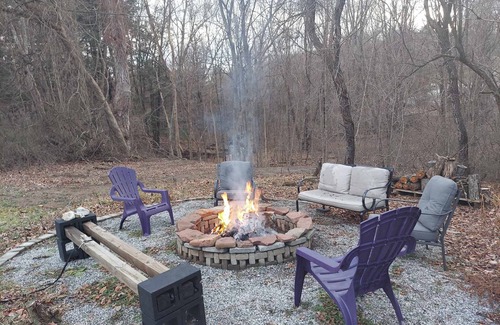 East Granby House | The Olde Tobacco Barn - East Granby close to airport, restaurants & things to do