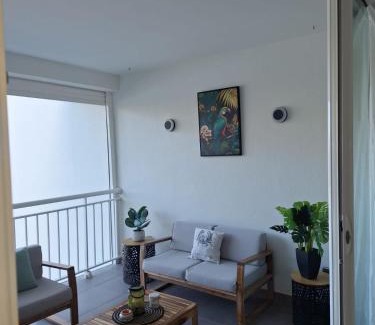 Cul de Sac Apartment | The One 1
