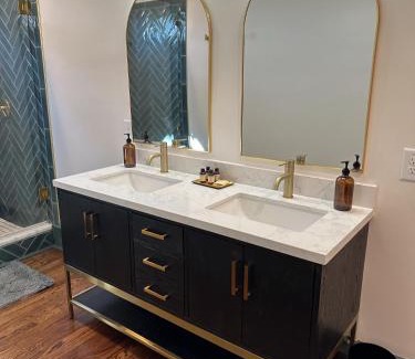 Shelby Bed & Breakfast | The Opal and West House