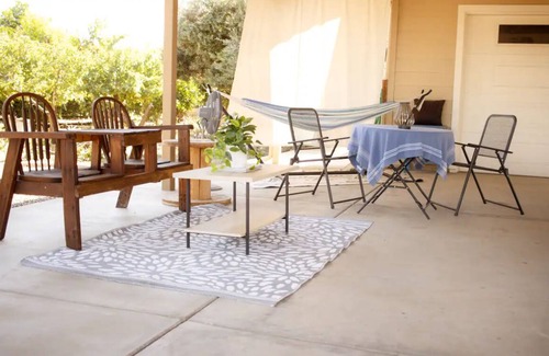 Visalia Cottage | The Orchard Secret: Gateway to Sequoia & Kings Canyon National Parks