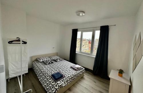 rajon Vrabnitsa Apartment | The Orchid, Apartment by LMG