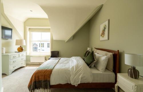 Poole Bed & Breakfast | The Ox Pub & Rooms