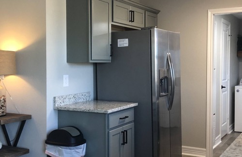 Hackberry House | The Oyster House – Waterfront