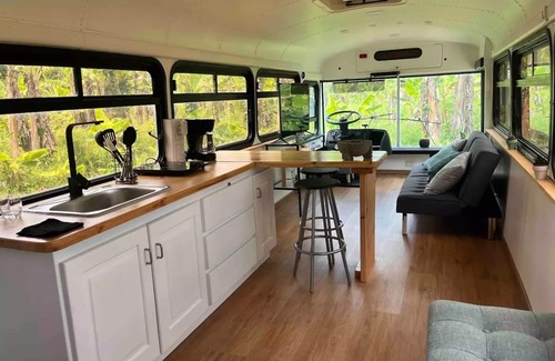 Northern Plains House | The Parking Lot - La Fortuna