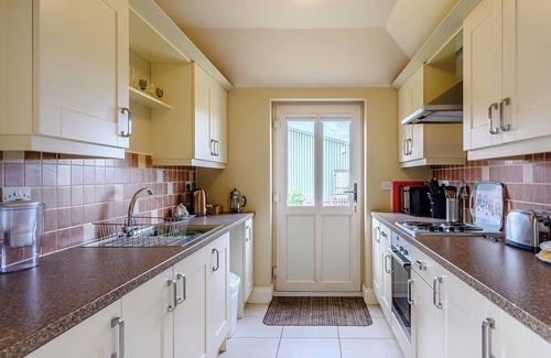 Woodhall Spa Cottage | The Parlour - UK36122