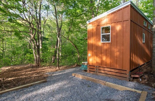 Swannanoa House | The Peach Perch, Ridgetop, and 20 Minutes to Asheville!
