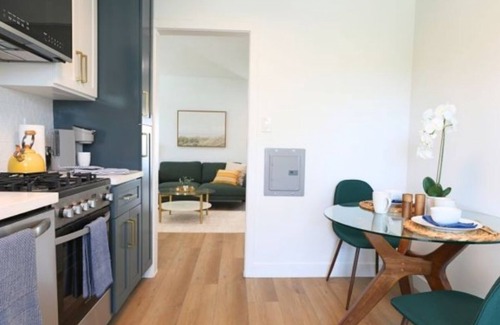 Mar Vista Apartment | The Pearl Mar Vista 15