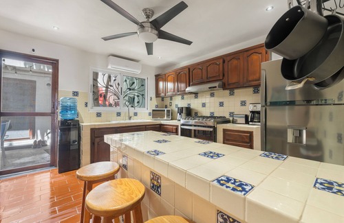 Centro - Supmza 001 Apartment | The Pearl Room 3, The Pearl - Room 3 The Mermaid and The Pearl Hotel