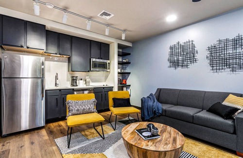 Central Business District Apartment | The Pelican by Hosteeva