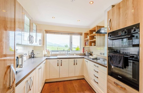 Kilmun Cottage | The perfect coastal escape for family and friends.