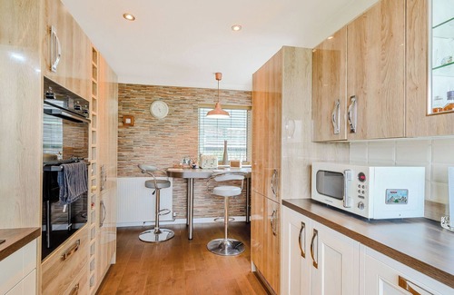 Kilmun Cottage | The perfect coastal escape for family and friends.