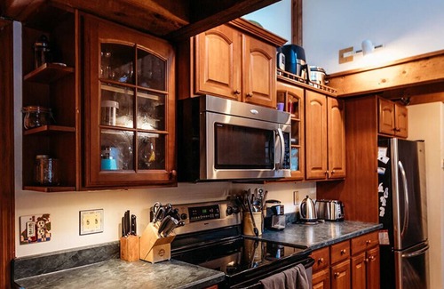 Roxbury House | The Perfect Mountain Retreat!