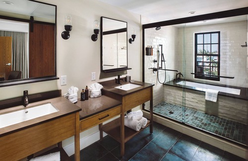 Key West Hotel | The Perry Hotel & Marina Key West