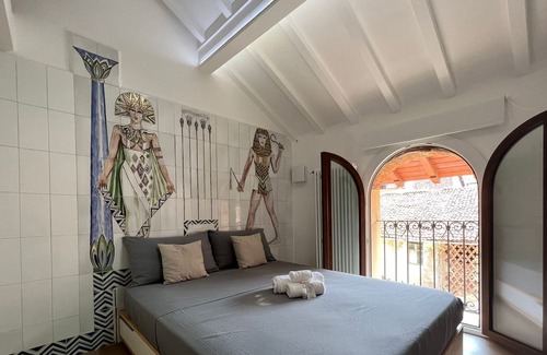 Saronno Apartment | The Pharaoh’s House