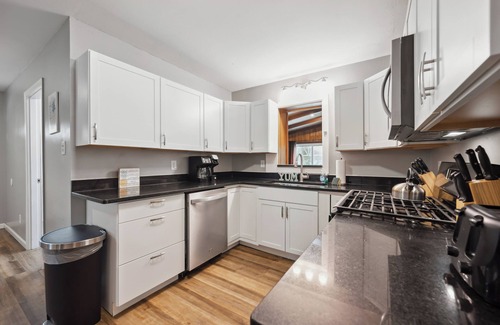 Garden City House | The Pineapple House with Pool and Guest House