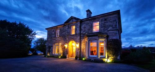 Elgin House | The Pines Guest House