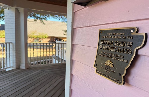 Conway House | The Pink House est. 1892