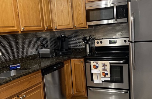Warm Mineral Springs House | The place to be! Children and pet friendly
