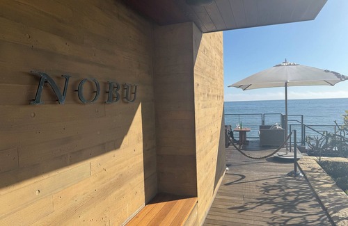 Eastern Malibu House | The Point Dume Bungalow on Carbon Beach