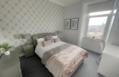Greenock Apartment | The Portside Apartment