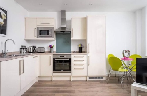 Barnwood Apartment | The Post House One by Fortuna Property, The Post House One Apartment