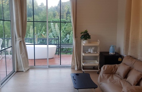 Chong Resort | The Pubpa Backyard