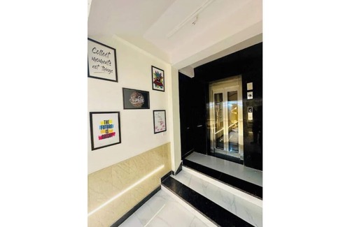 Delhi Cantonment Apartment | The Puzzle by Prahar Homes 6