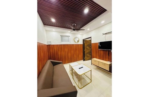 Delhi Cantonment Apartment | The Puzzle by Prahar Homes 6