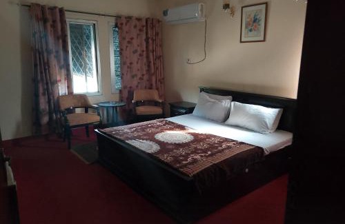 F-8 Sector House | The Rajput Guest House