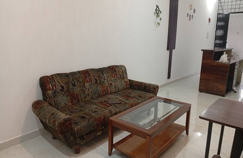 Amritsar Bed & Breakfast | The Rate quoted for All 7 Bedrooms is 165 USD. Famous Golden Temple 3 km away
