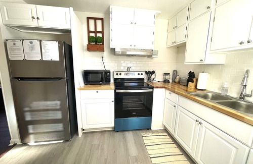 New Castle House | The Reed/Modern Refined Cozy Contemporary