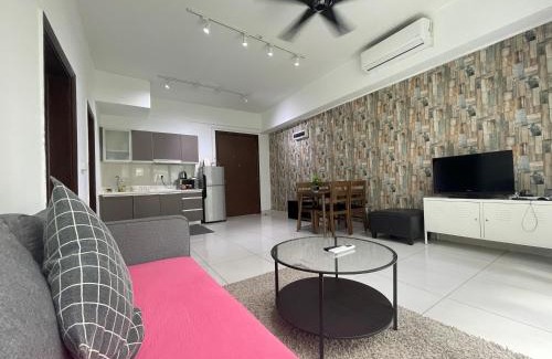 Chow Kit Apartment | The Regalia Residence By Paradigm-HomeStay