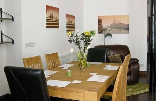 Haltwhistle Apartment | THE REIVER'S RETREAT, pet friendly in Haltwhistle