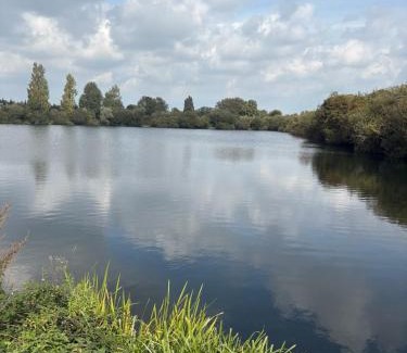 Chichester Resort | The Restful Rose at Chichester Lakeside