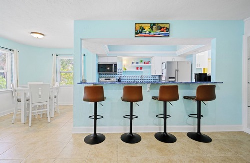 Siesta Key Apartment | The Ringling Beach House