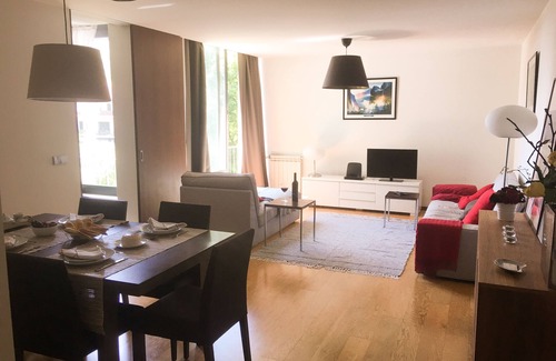 Geres Apartment | The River's Whisper Apartment