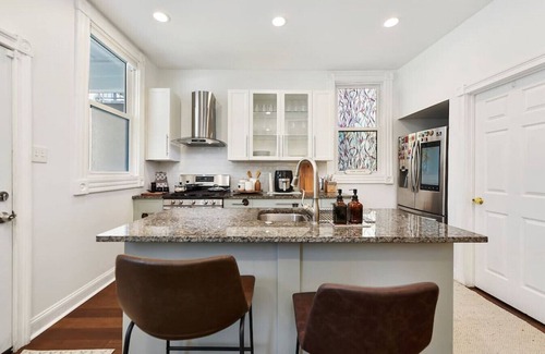 East Liberty House | The Riverview Room on Beatty