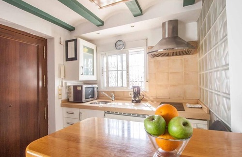 San Bartolome Apartment | The roof of Sevilla- Chic penthouse -Giralda Views