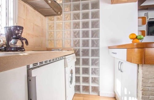 San Bartolome Apartment | The roof of Sevilla- Chic penthouse -Giralda Views