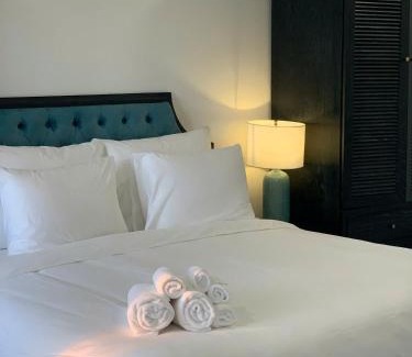 An Thoi Hotel | The Room Hotel - Starbucks