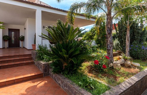 Alezio Villa | The Rosa's Luxury House